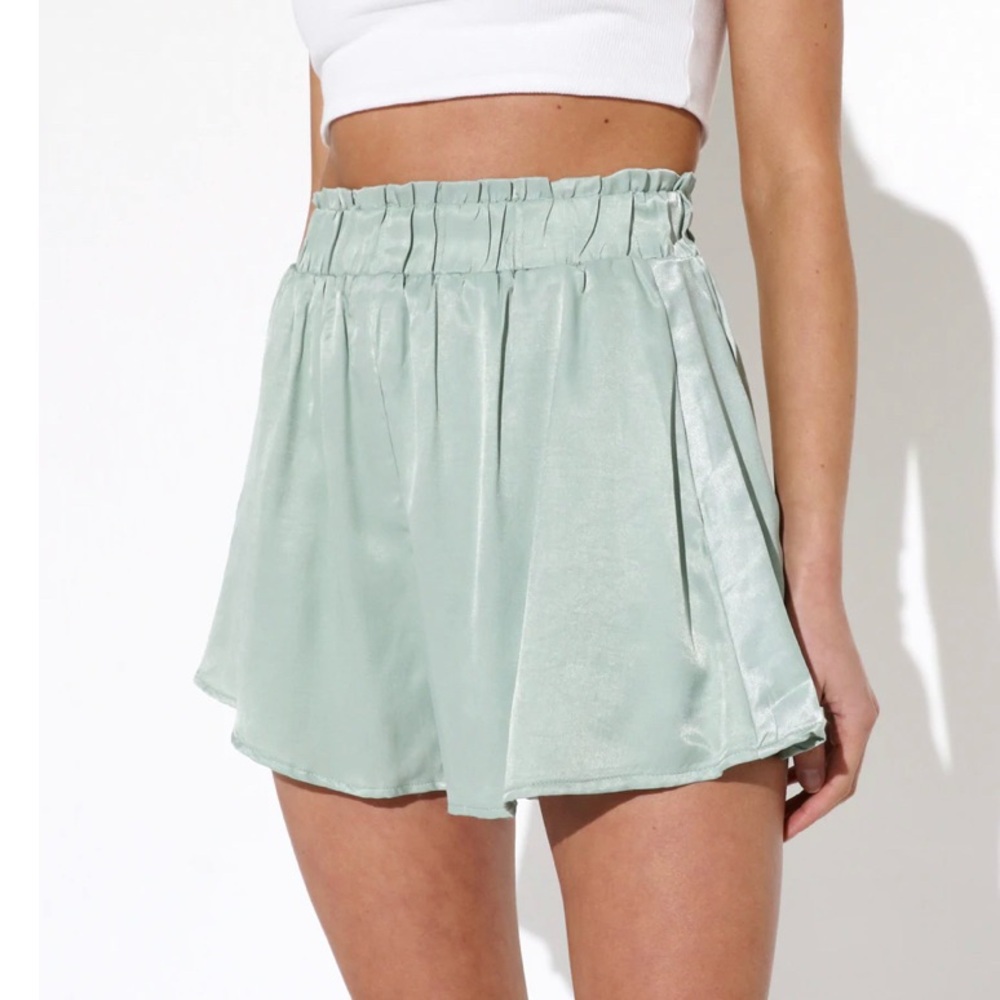 High Waist Green Shorts with Elastic Waistband